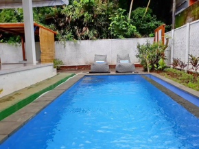 White Creative Villa Campuhan